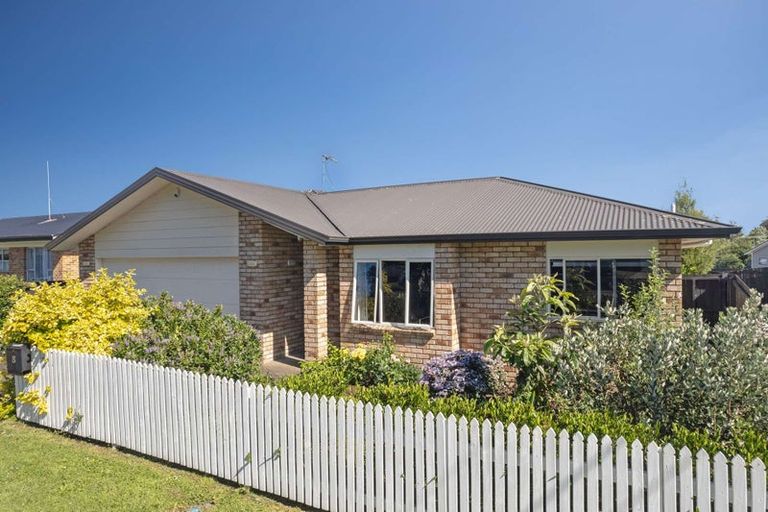 Photo of property in 8 Warriston Avenue, Waiuku, 2123