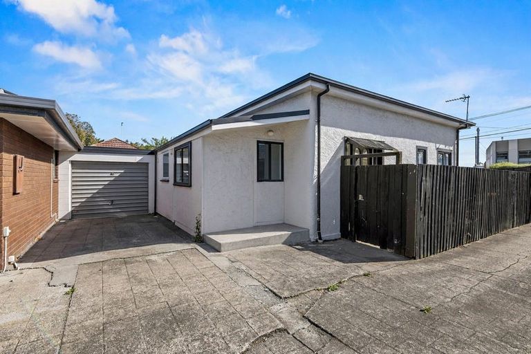 Photo of property in 56 Nursery Road, Phillipstown, Christchurch, 8011
