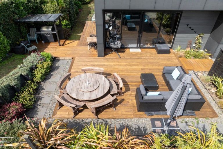 Photo of property in 6 Pukatea Close, Raumati Beach, Paraparaumu, 5032