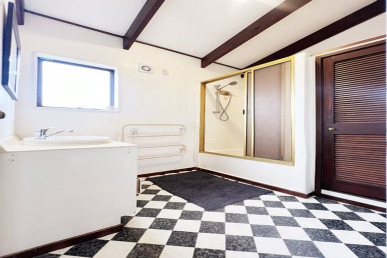 Photo of property in 2/87 Hillsborough Road, Hillsborough, Auckland, 1042