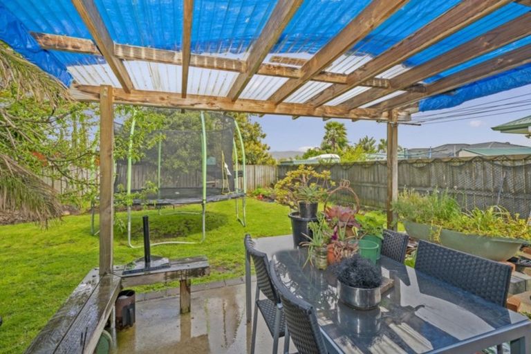 Photo of property in 35 Cholmondeley Crescent, Whitianga, 3510