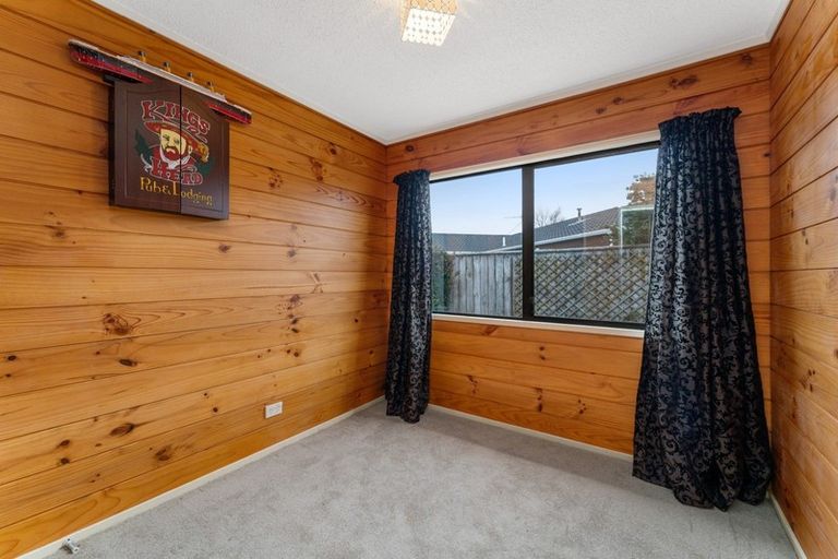 Photo of property in 16 Cedar Drive, Paraparaumu Beach, Paraparaumu, 5032