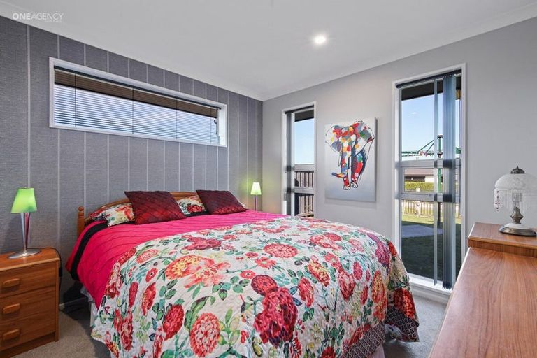 Photo of property in 14 Deans Place, Amberley, 7410