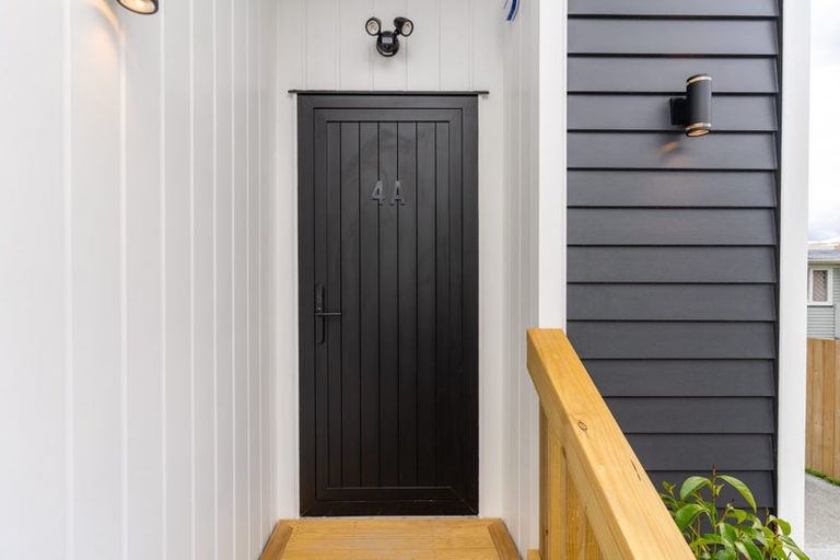 Photo of property in 4a Daphne Street, Kelston, Auckland, 0602