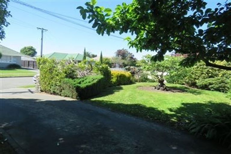Photo of property in 11 Bourne Crescent, Papanui, Christchurch, 8053