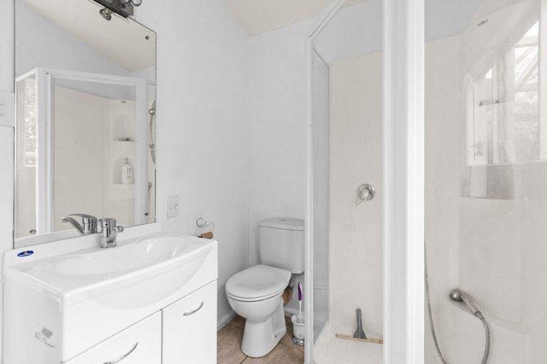 Photo of property in 33 Ferry Road, Clive, 4102