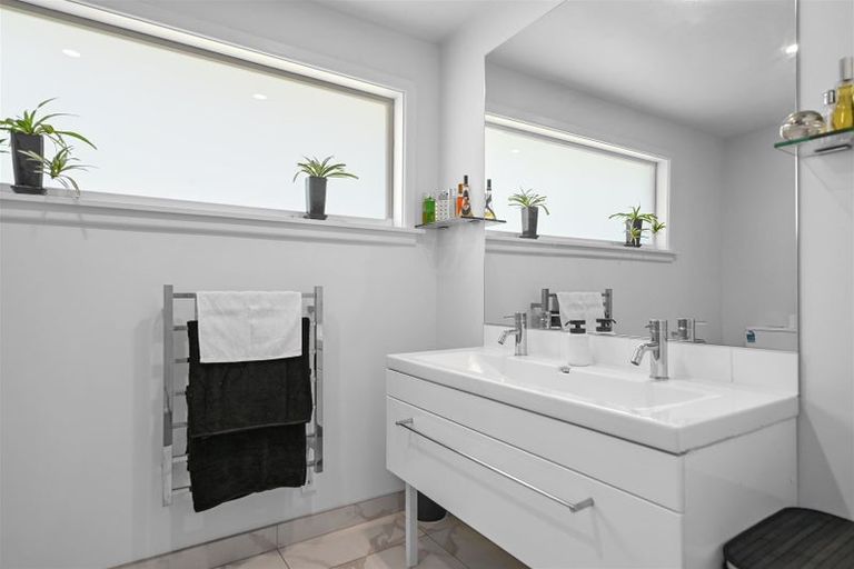 Photo of property in 301 Sawyers Arms Road, Bishopdale, Christchurch, 8053