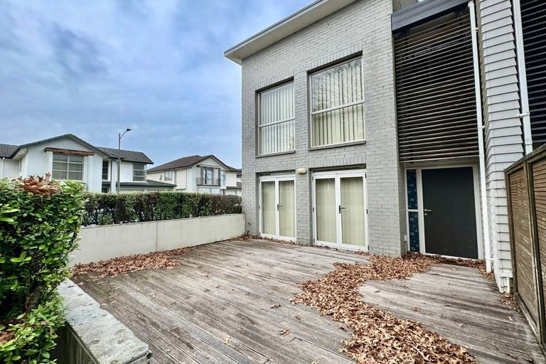 Photo of property in 38 Zabeel Crescent, Takanini, 2112