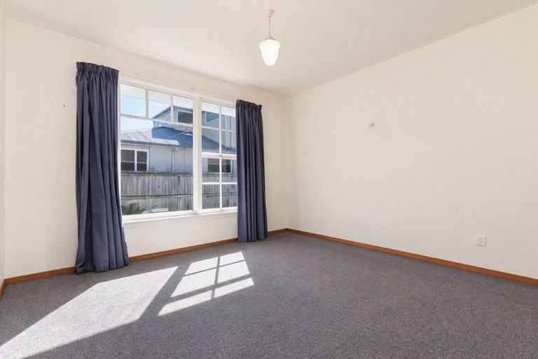 Photo of property in 1/400 Memorial Avenue, Burnside, Christchurch, 8053