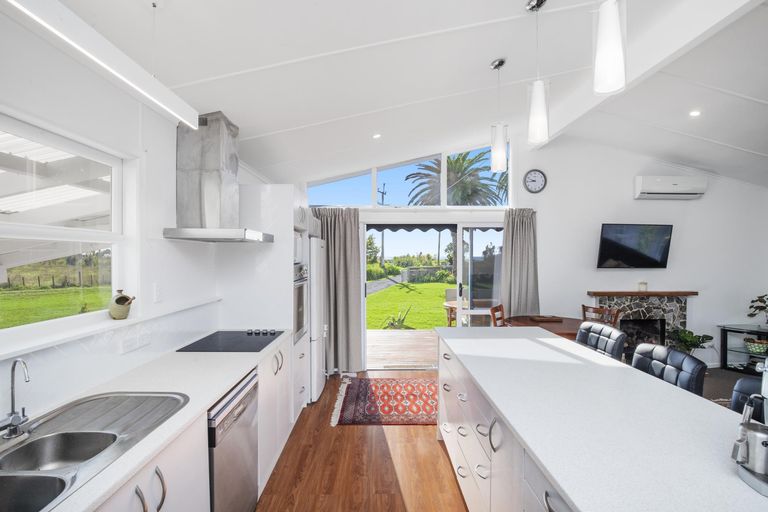 Photo of property in 1335 East Coast Road, Redvale, Albany, 0794