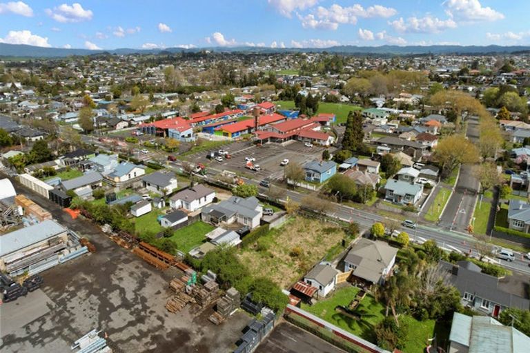 Photo of property in 37 Rifle Range Road, Dinsdale, Hamilton, 3204
