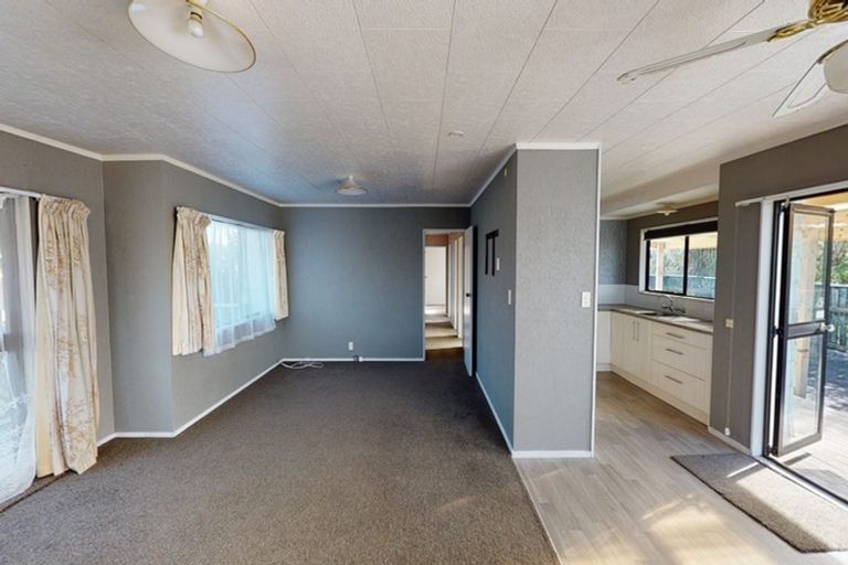 Photo of property in 14 Sheffield Place, Springvale, Whanganui, 4501