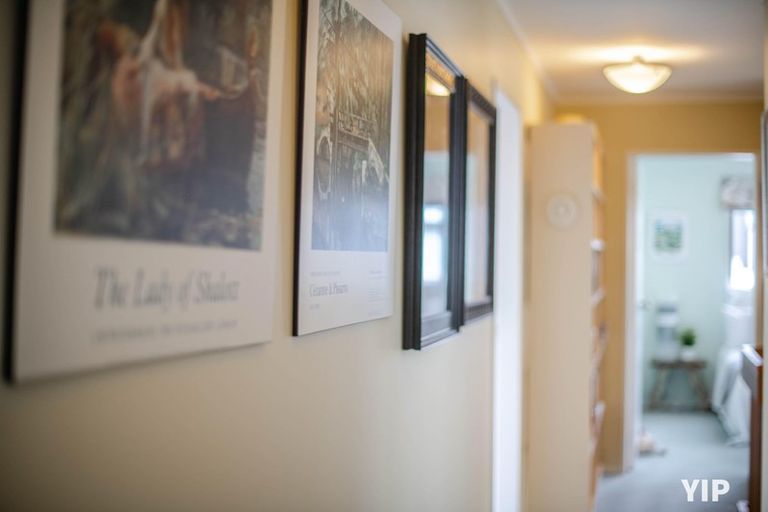 Photo of property in 4 Meadowcroft Grove, Johnsonville, Wellington, 6037