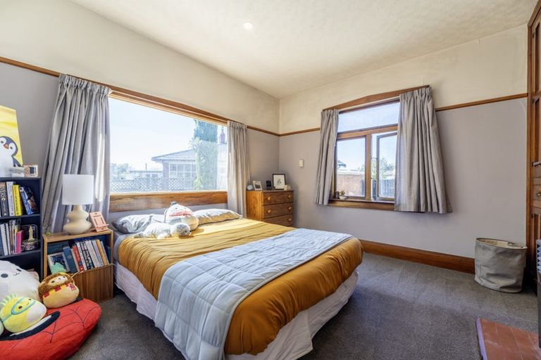 Photo of property in 1 Rolleston Street, Watlington, Timaru, 7910