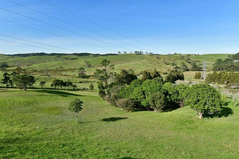 Photo of property in 128 Spur Road, Stillwater, Silverdale, 0993