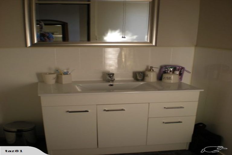 Photo of property in 1/28 Castile Place, Belfast, Christchurch, 8051