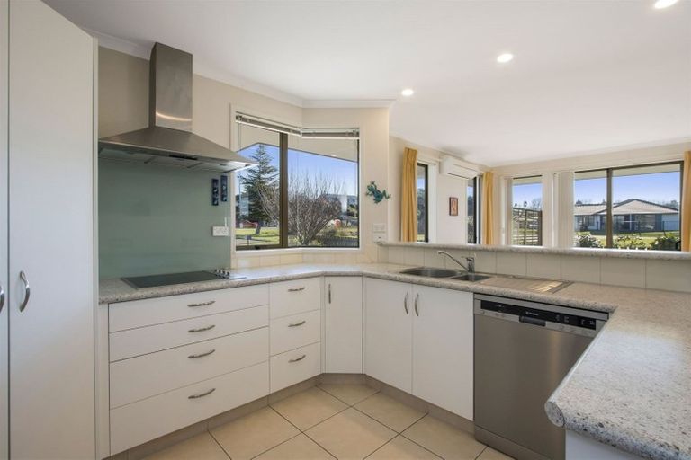 Photo of property in 15 Uretara Drive, Katikati, 3129