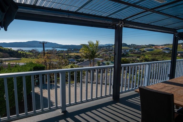 Photo of property in 33 Cable Bay Block Road, Cable Bay, 0420