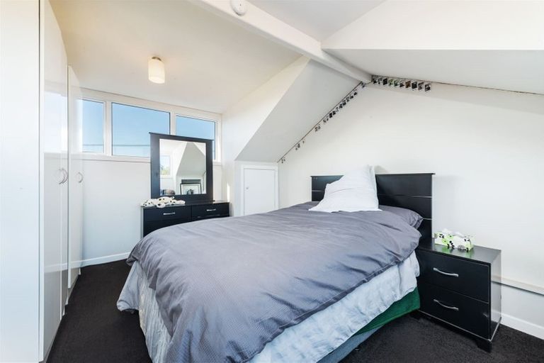 Photo of property in 13 Forest Hill Road, Henderson, Auckland, 0612