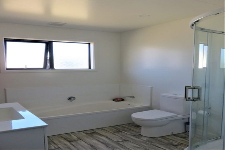 Photo of property in 33 Sunset Drive, Baylys Beach, Dargaville, 0377