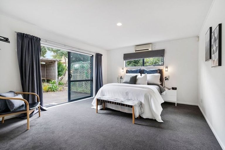 Photo of property in 8 Brixton Road, Manly, Whangaparaoa, 0930