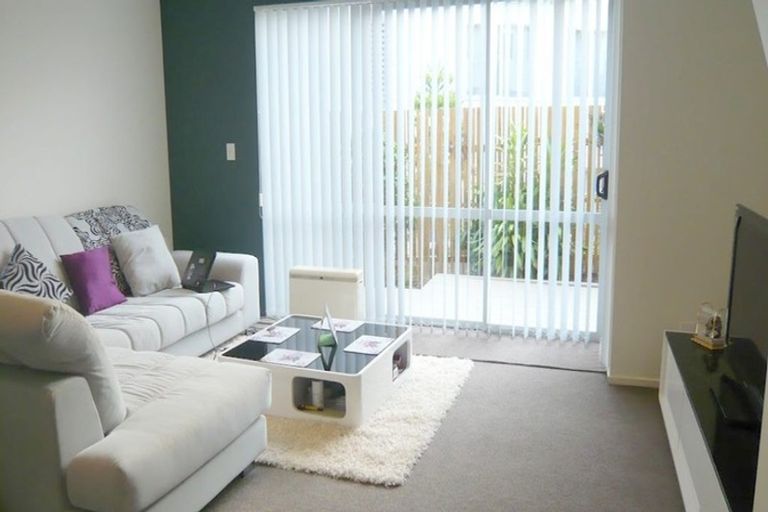 Photo of property in 36 Albionvale Road, Glen Eden, Auckland, 0602