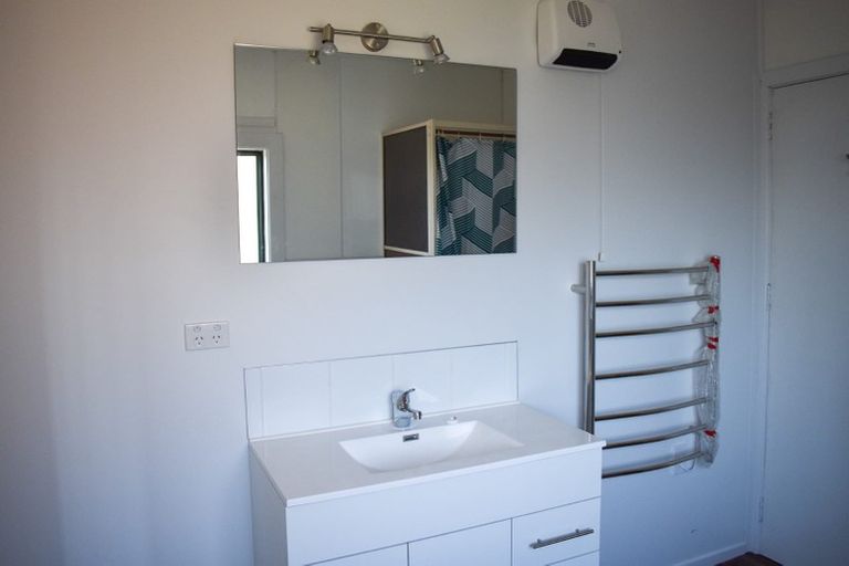 Photo of property in 12 Ohaupo Road, Hamilton Lake, Hamilton, 3204