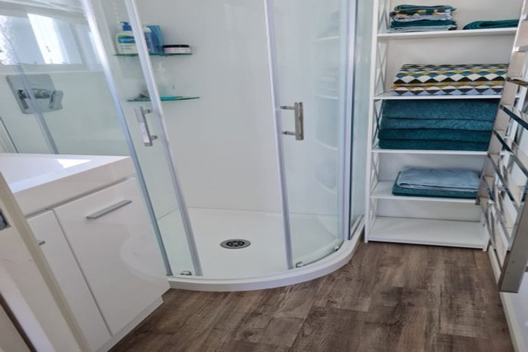 Photo of property in 90 Seventh Avenue, Urenui, 4377