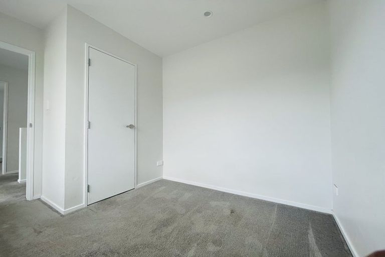 Photo of property in 7 Warbler Crescent, Papakura, 2110