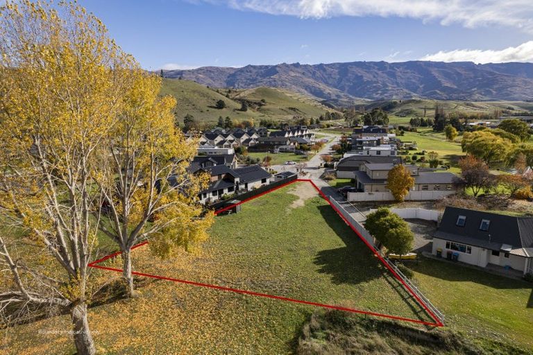 Photo of property in 28 Foster Place, Mount Pisa, Cromwell, 9383