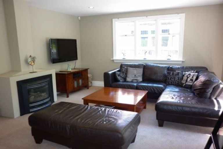 Photo of property in 100 Innes Road, St Albans, Christchurch, 8052