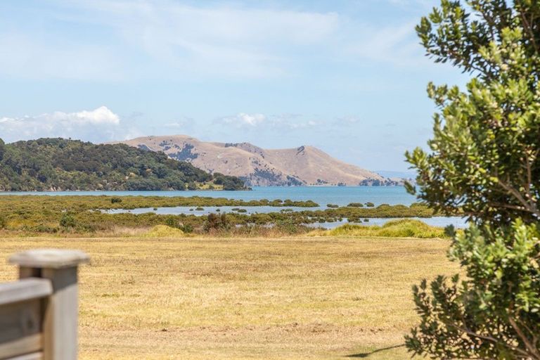 Photo of property in 7 Koromiko Drive, Coromandel, 3506