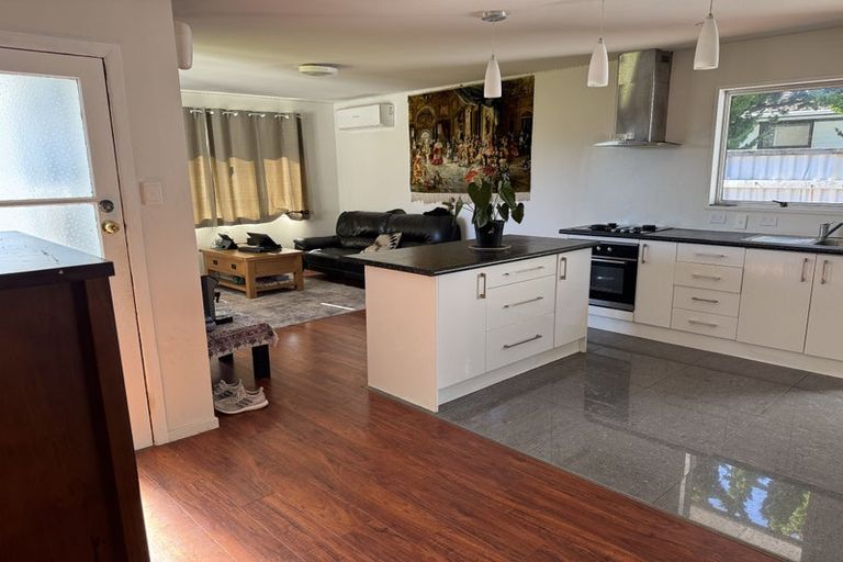 Photo of property in 26 Nile Road, Kelston, Auckland, 0602