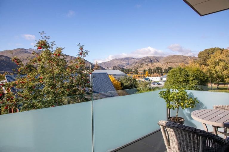 Photo of property in 39a Melmore Terrace, Cromwell, 9310