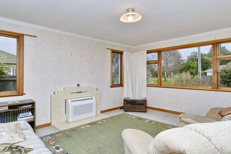 Photo of property in 54 Jennifer Street, Bryndwr, Christchurch, 8053