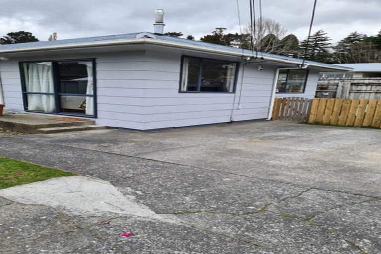 Photo of property in 1/7 Norana Road, Maoribank, Upper Hutt, 5018