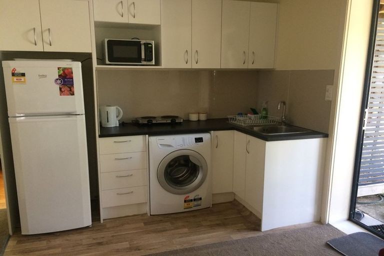 Photo of property in 2 Hewson Street, Ellerslie, Auckland, 1051