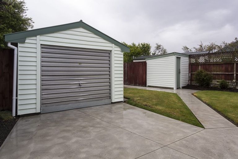 Photo of property in 5 Christian Street, Bryndwr, Christchurch, 8053