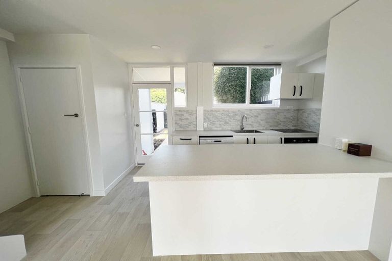 Photo of property in 2/35 Craven Street, Sockburn, Christchurch, 8042