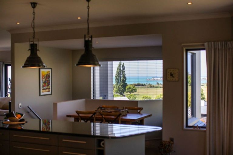 Photo of property in 1 Newman Street, Waimataitai, Timaru, 7910