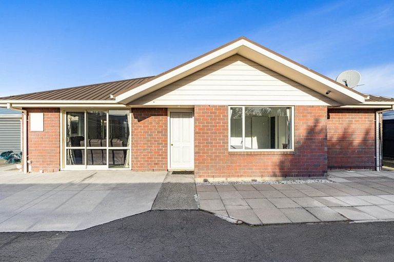 Photo of property in 21a Belfast Road, Belfast, Christchurch, 8051