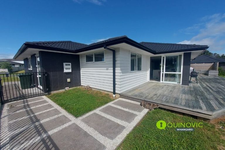 Photo of property in 6 Rotokauri Rise, Te Kamo, Whangarei, 0112