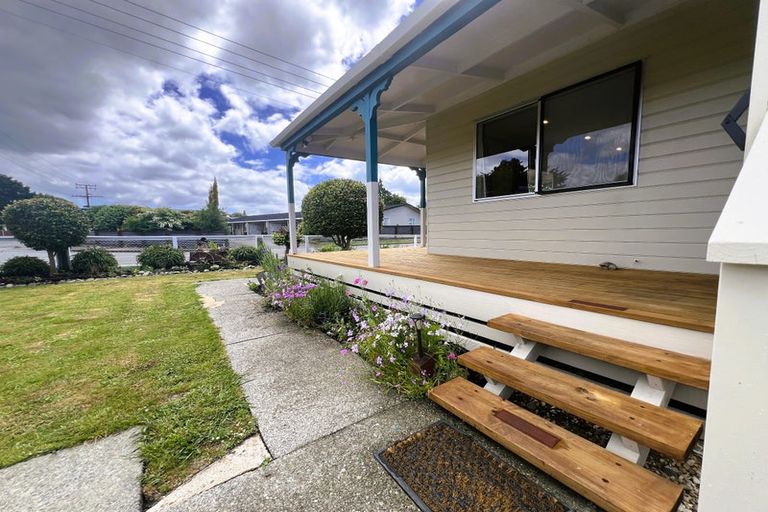 Photo of property in 128 Commercial Street, Takaka, 7110