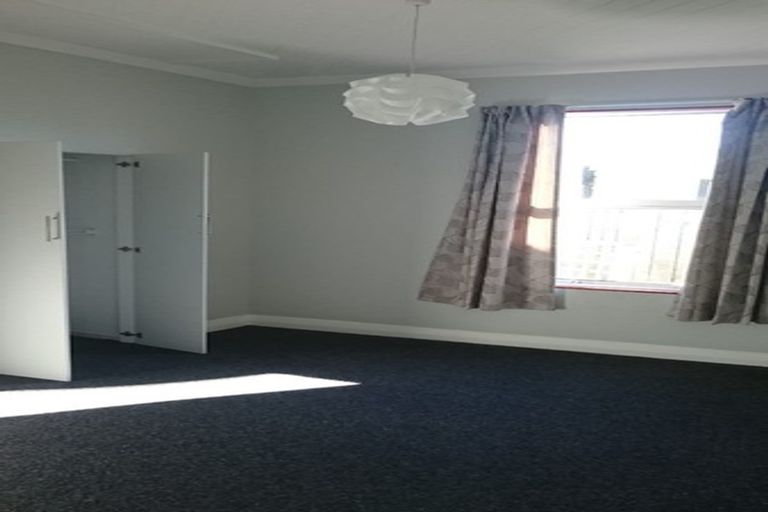 Photo of property in 17 Bradshaw Street, South Dunedin, Dunedin, 9012