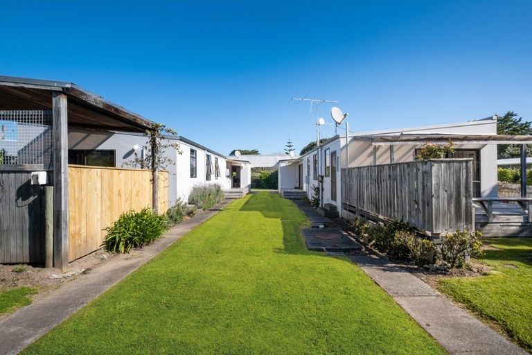 Photo of property in 12 Moori Road, Waimarama, 4294