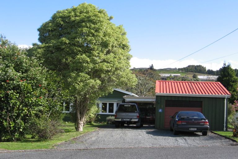 Photo of property in 1 Arthur Street, Kensington, Whangarei, 0112