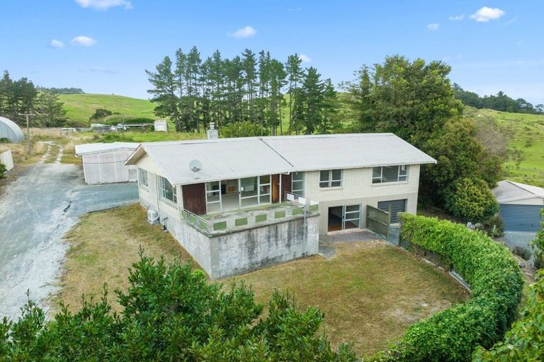 Photo of property in 7 Skelton Crescent, Paparoa, 0571