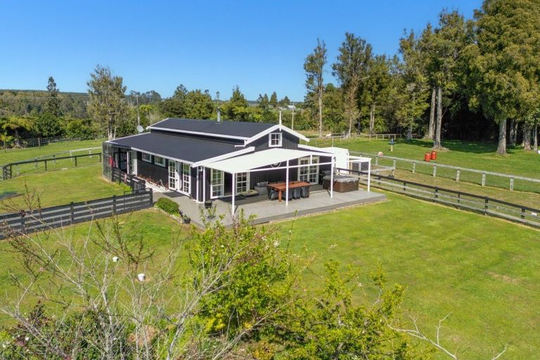 Photo of property in 11 Sarona Park Drive, Omanawa, Tauranga, 3171