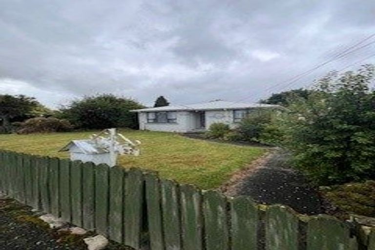 Photo of property in 22 Constitution Avenue, Milton, 9220