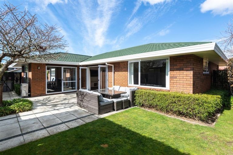 Photo of property in 46 Regency Crescent, Redwood, Christchurch, 8051